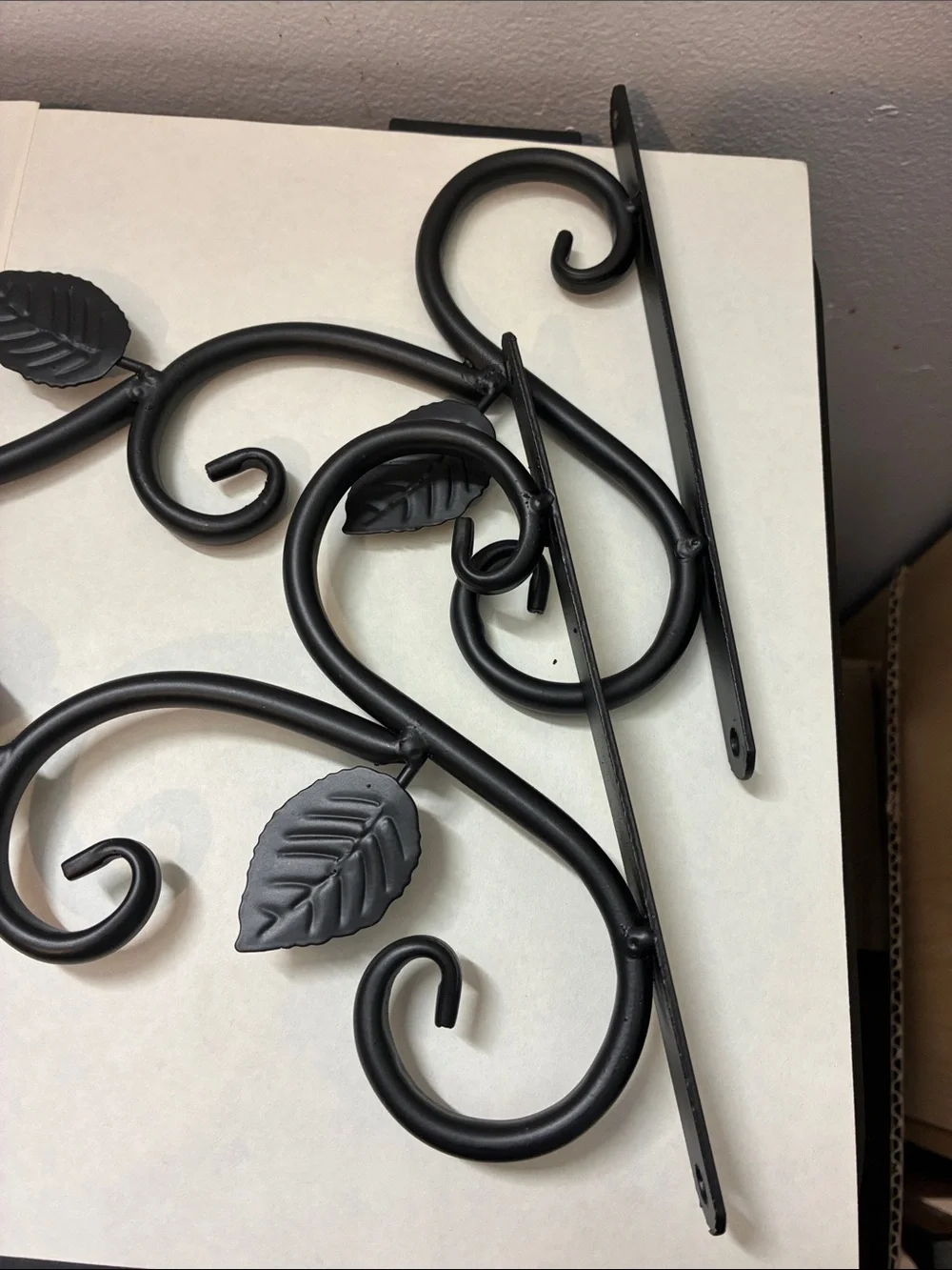 Decorative Black Metal Bird & Leaf Wall Hook Set - Home Wall Decor x 2